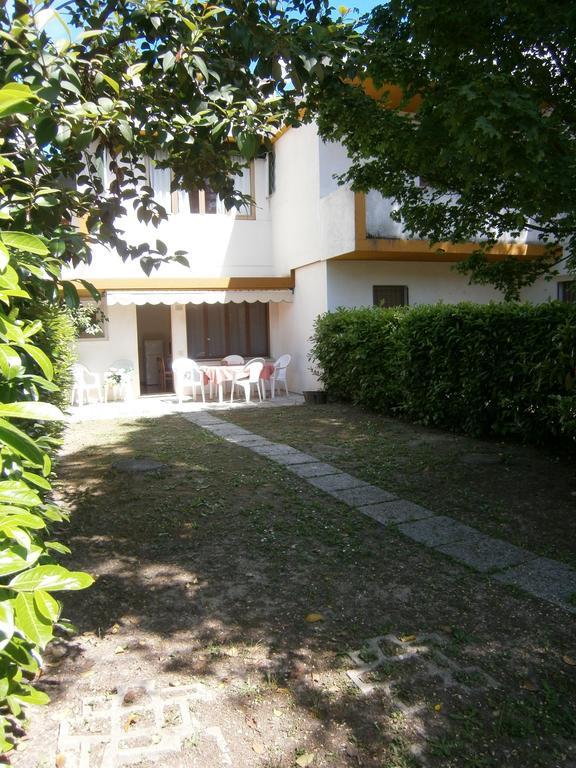 Villa Capri Bibione Exterior foto